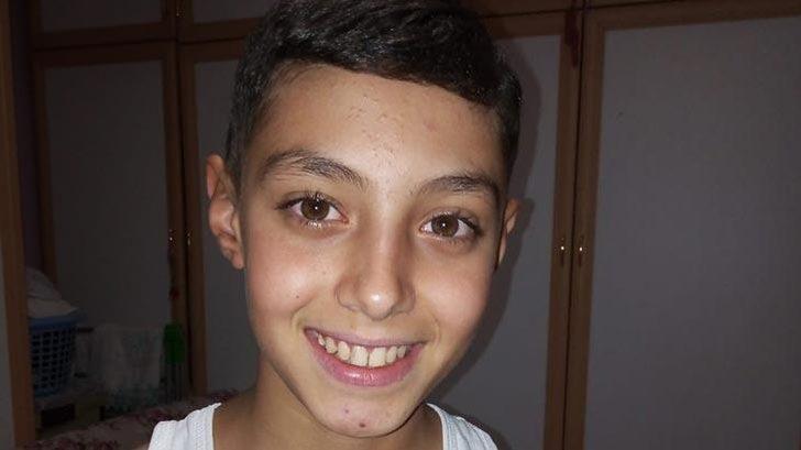 13 yaşındaki çocuğu öldüren zanlının iş yerini taşladılar G5