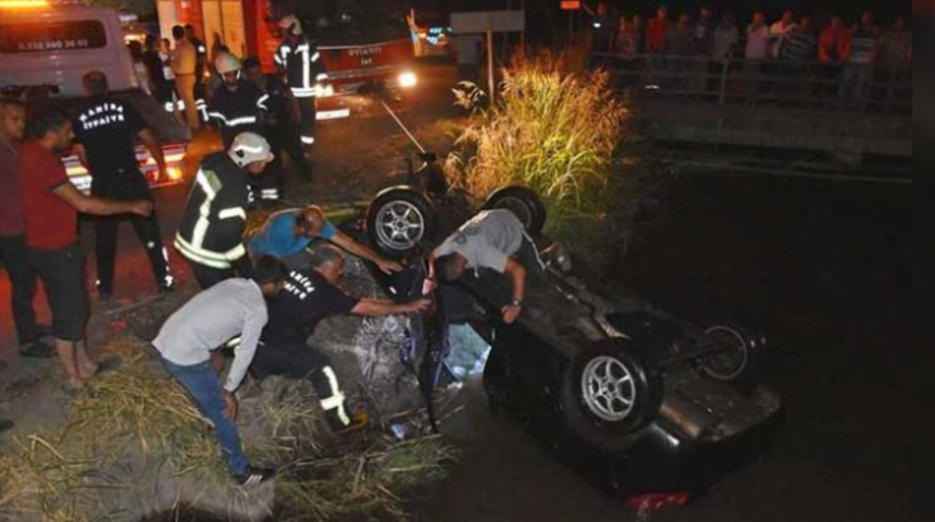 Manisa'da feci kaza! Kanala düşen araçta can pazarı!