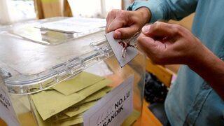 31 Mart'ta seçimlerin iptal edildiği Suvarlı beldesinde oy verme işlemi başladı