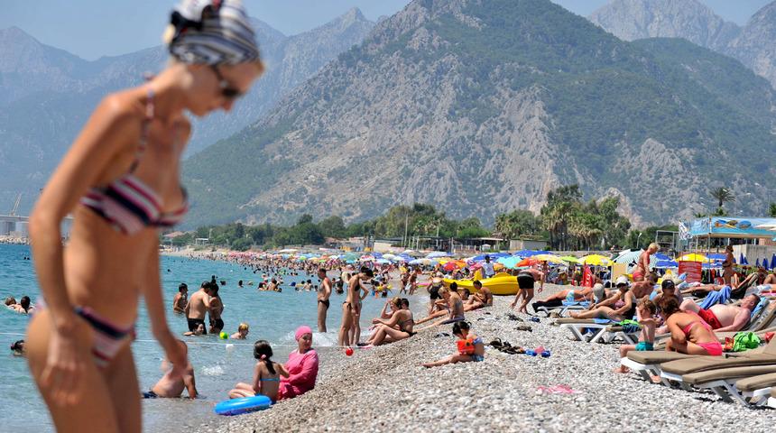 Antalya'ya 193 &uuml;lkeden 8 milyon turist geldi