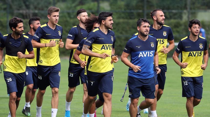 Fenerbahçe, yeni sezon hazırlıklarını sürdürdü