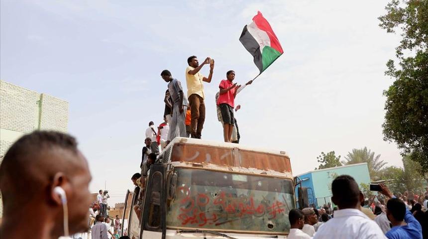 Sudan'da anayasa bildirisi ön anlaşması imzalandı