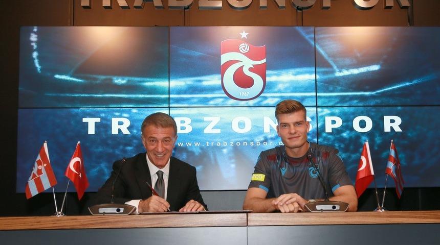  Trabzonspor Alexander Sörloth'u kadrosuna kattı