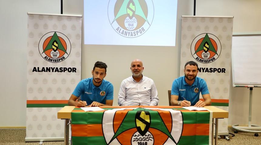 Avusturya kampında Alanyaspor'a çifte imza