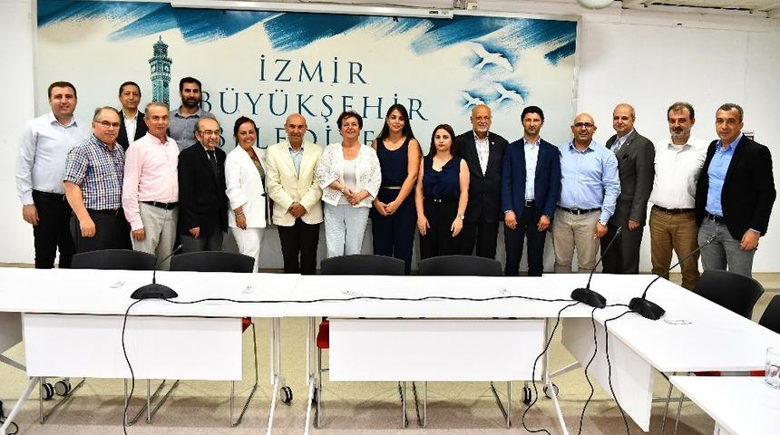 İzmir&rsquo;de yerel basına destek