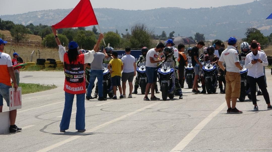 T&uuml;rkiye S&uuml;permoto Şampiyonası Uşak&rsquo;ta yapıldı