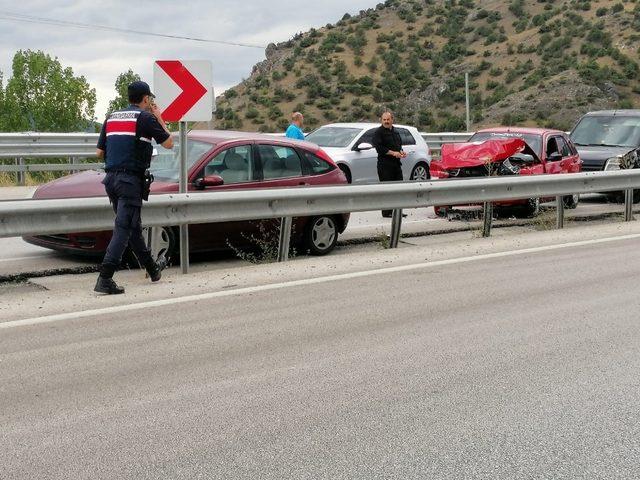 Çorum’da 11 araç birbirine girdi: 7 yaralı