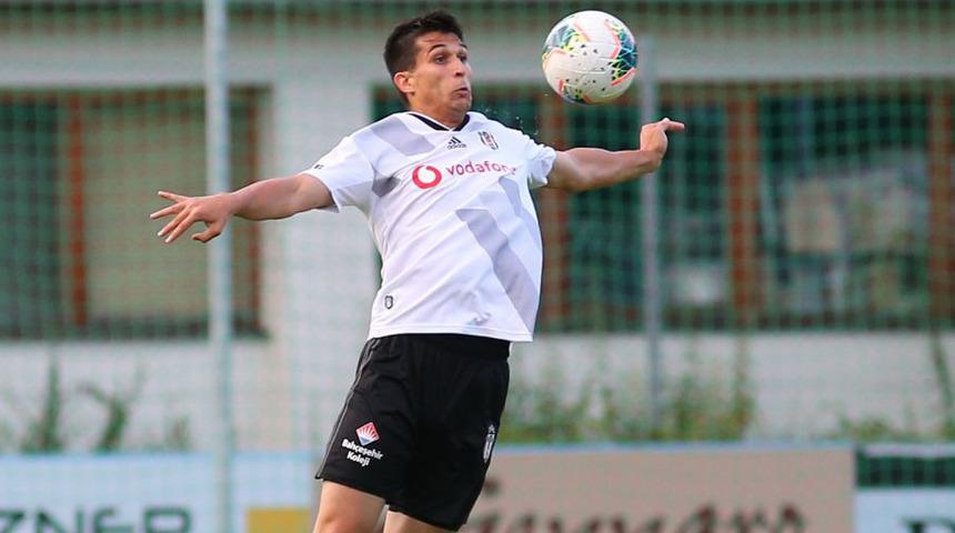 Beşiktaş'ta Necip Uysal da sakatlık kervanına katıldı