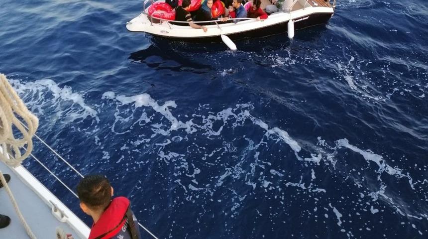 Dat&ccedil;a ve Bodrum&rsquo;da 81 g&ouml;&ccedil;men yakalandı