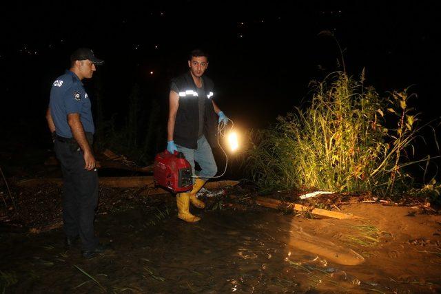 Rize Vali Yardımcısı Ahmet Dalkıran: “Son 3 saatte metrekareye 120 kilogram yağış düştü”