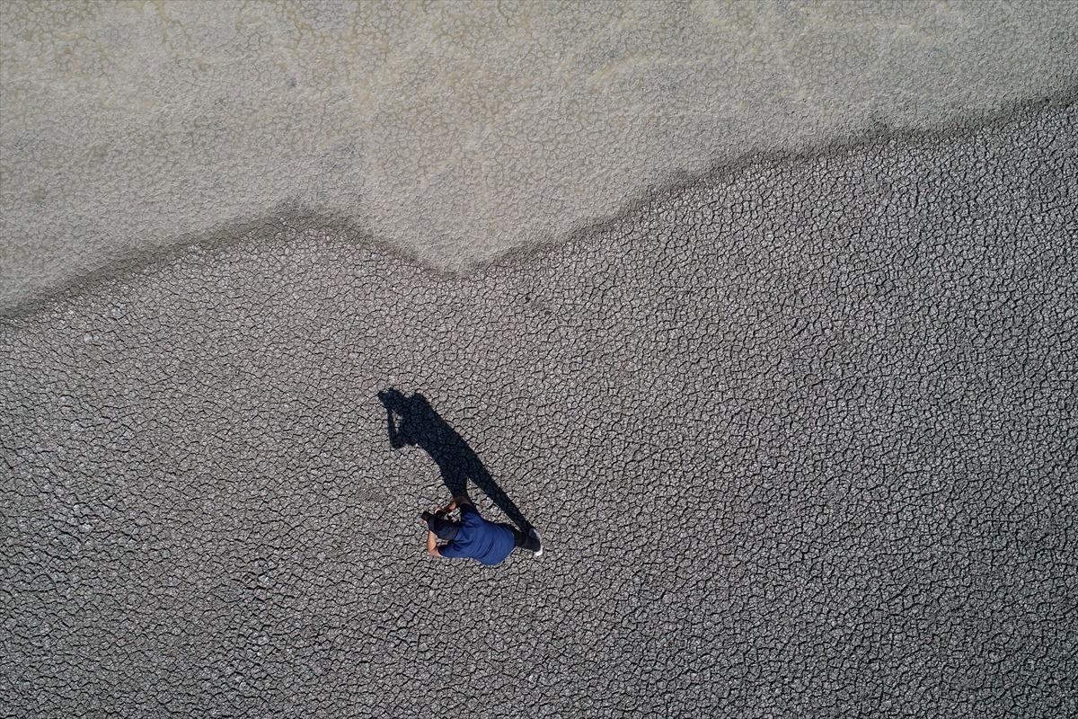 Flamingoların vazge&ccedil;ilmez durağı Yarışlı G&ouml;l&uuml; doğaseverlerin g&ouml;zdesi