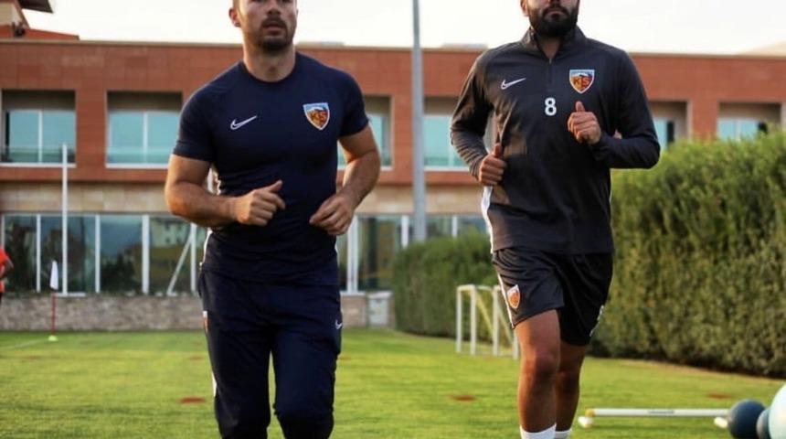 Hasan H&uuml;seyin Acar, &ccedil;alışmalara başladı