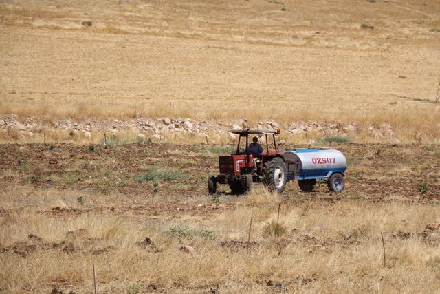 Su kuyusu sondajında farklı renklerde toprak ve soğuk hava şaşkınlığı