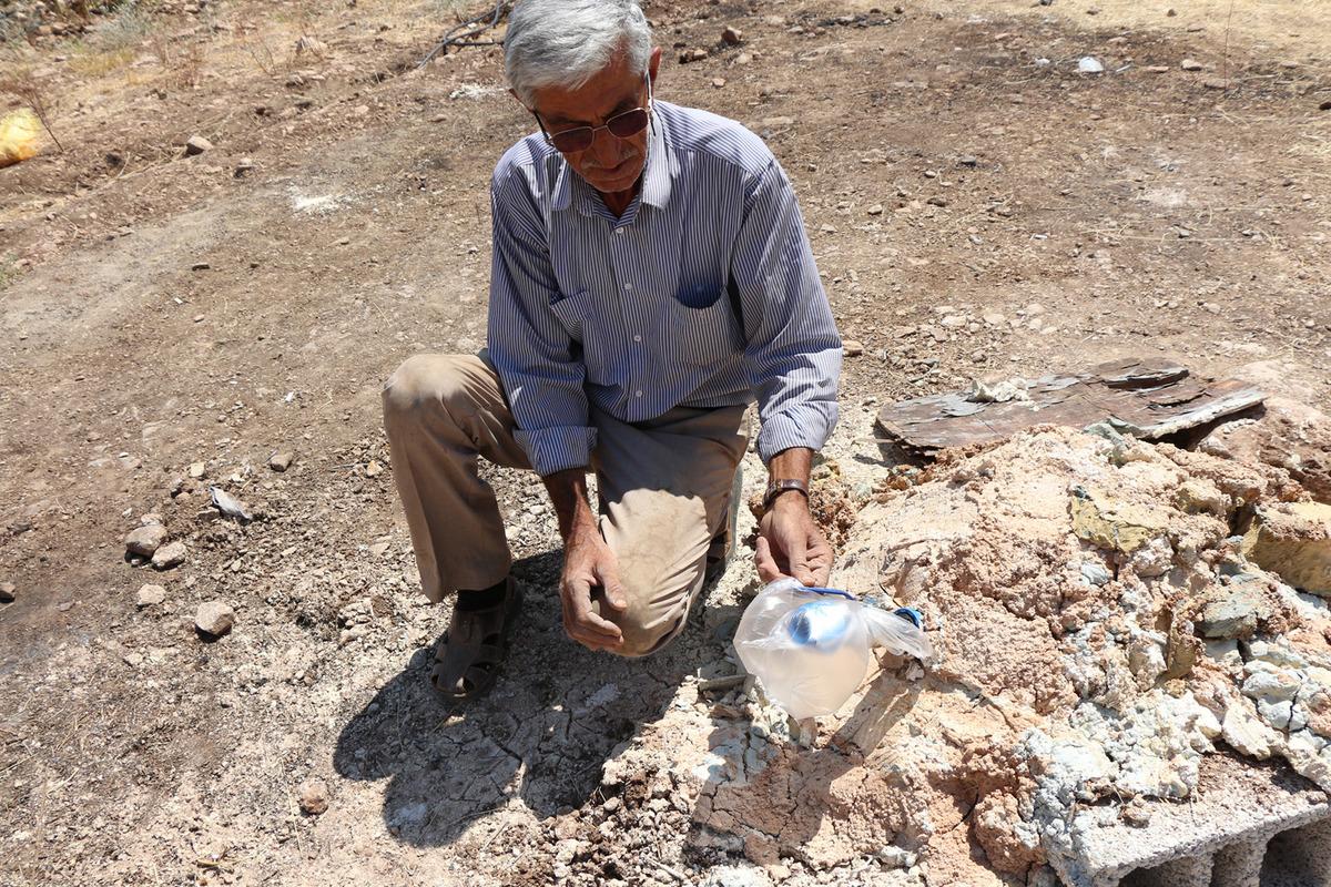 Tarlada su kuyusunu a&ccedil;mak isterken &ouml;yle bir manzarayla karşılaştı ki...