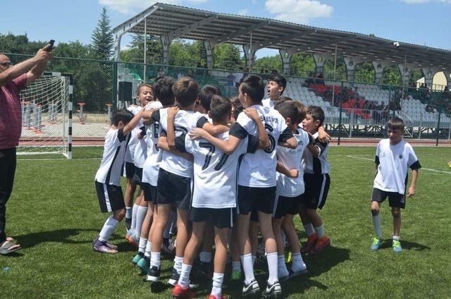 Develispor 1.Aşık Seyrani Futbol Turnuvası Nefes Kesen Final Maçlarıyla Son Buldu