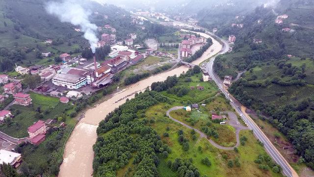 Rize'de selde kaybolan kişi aranıyor