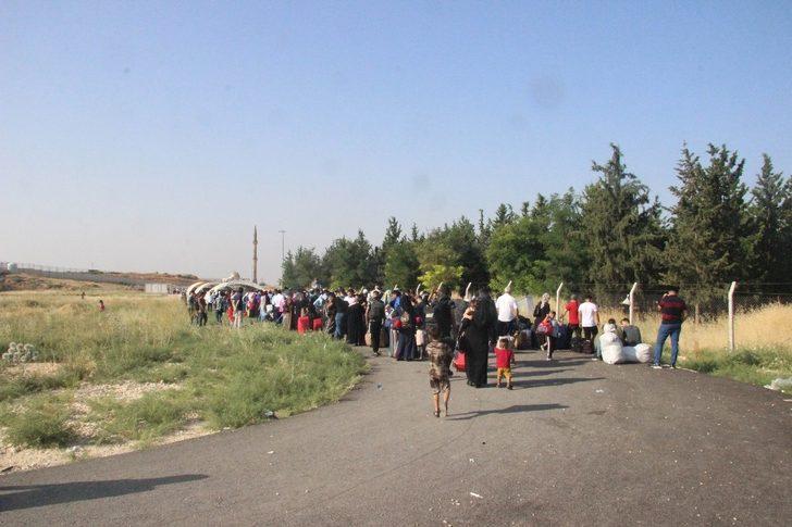 Bayram için ülkelerine giden Suriyelilerin sayısı 26 bini buldu G3