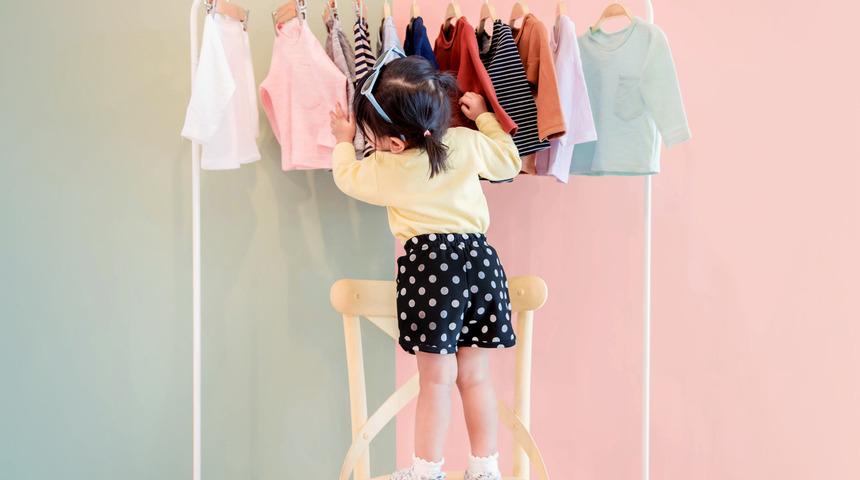 Yaz aylarında bebek ve çocuk giyimine dikkat!