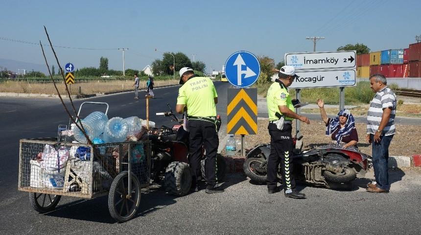 Aydın&rsquo;da motosikletler &ccedil;arpıştı; 2 yaralı