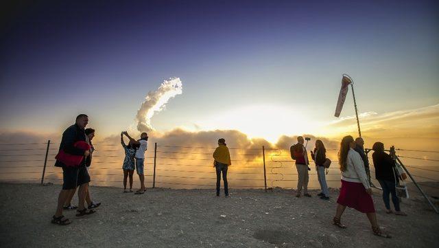 Tahtalı Dağı Zirvesi’nde turistlerin gün batımı keyfi