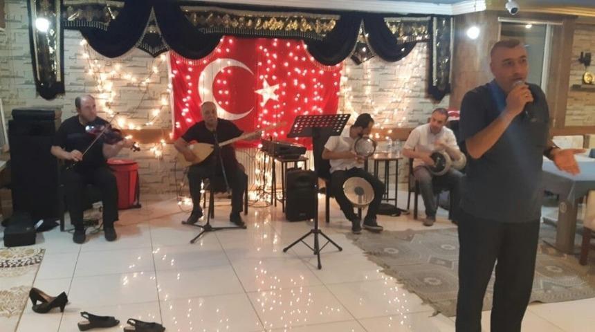 Van&rsquo;da aşıklar gecesi