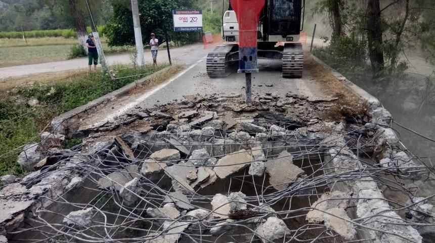 Büyükşehir’den Beşkonak mahallesine 2 yeni köprü