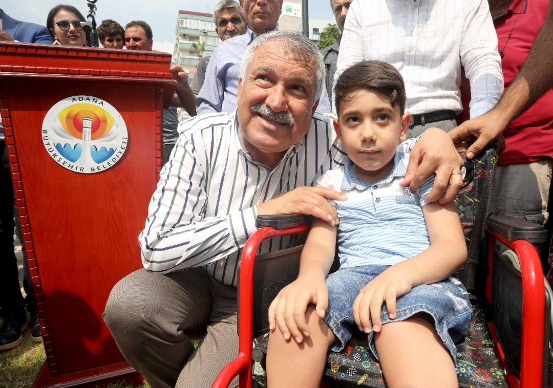 Karalar: &ldquo;Sosyal belediyecilik l&uuml;tuf değil g&ouml;revdir&rdquo;