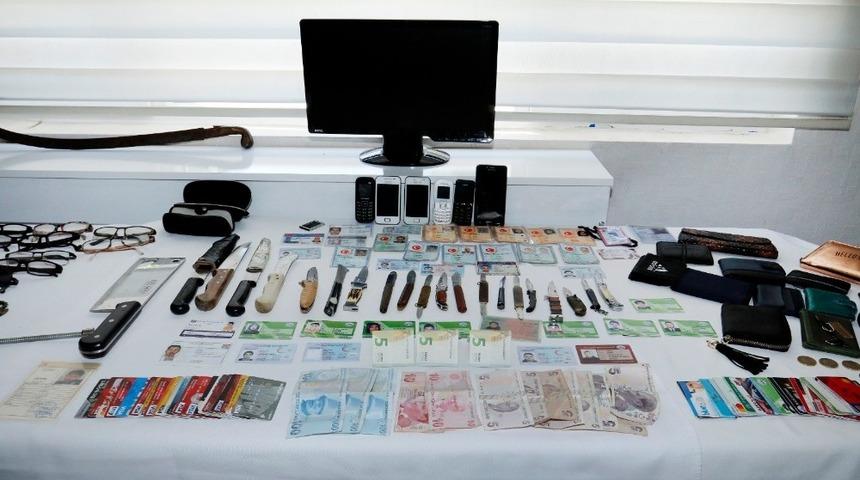 Monit&ouml;rden, satıra kadar her şey var, kayıp eşyalar sahibini bekliyor