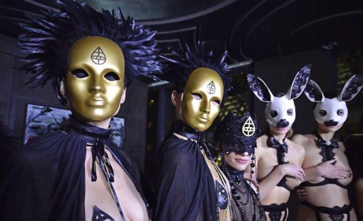 Burası 60 bin dolarlık cinsel parti evi... G2