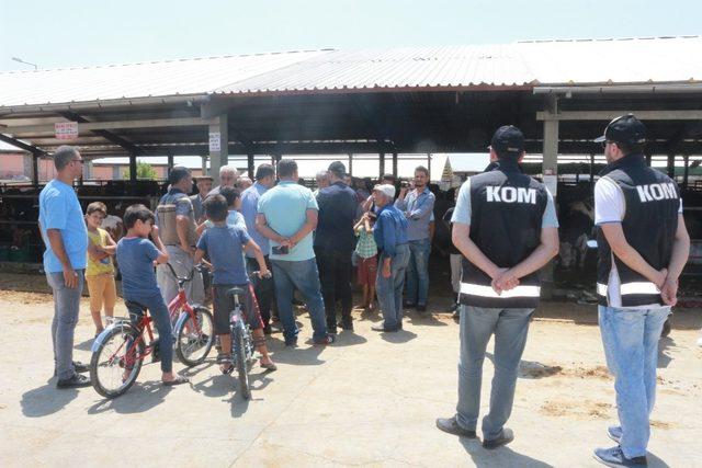 Kurbanlık satıcıları sahte para konusunda uyarıldı