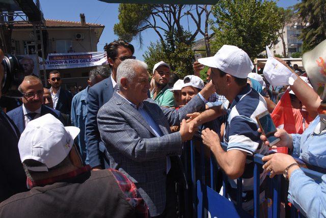 Binali Yıldırım: Ülkemizin kalkınması için yapacak çok işimiz var