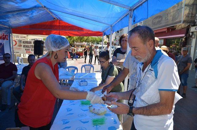 Kuşadası Belediyesi görev şehitlerini unutmadı