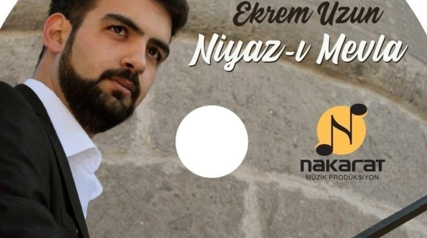 Unutulmaya y&uuml;z tutan musikilerden oluşan alb&uuml;m &ccedil;ıkardı