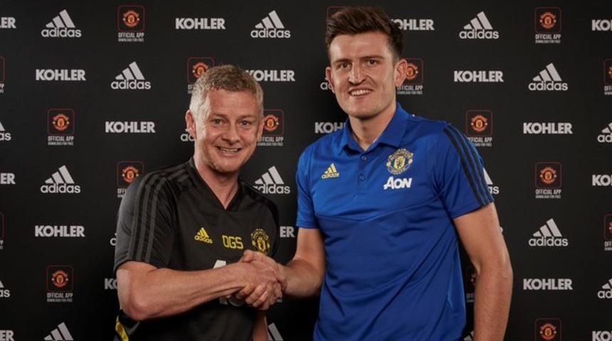 Manchester United Harry Maguire'ı rekor bedelle transfer etti