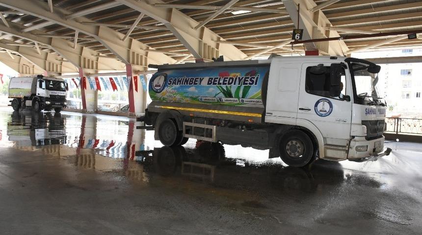 Şahinbey Belediyesi kurban kesim yerlerini bayrama hazırlıyor