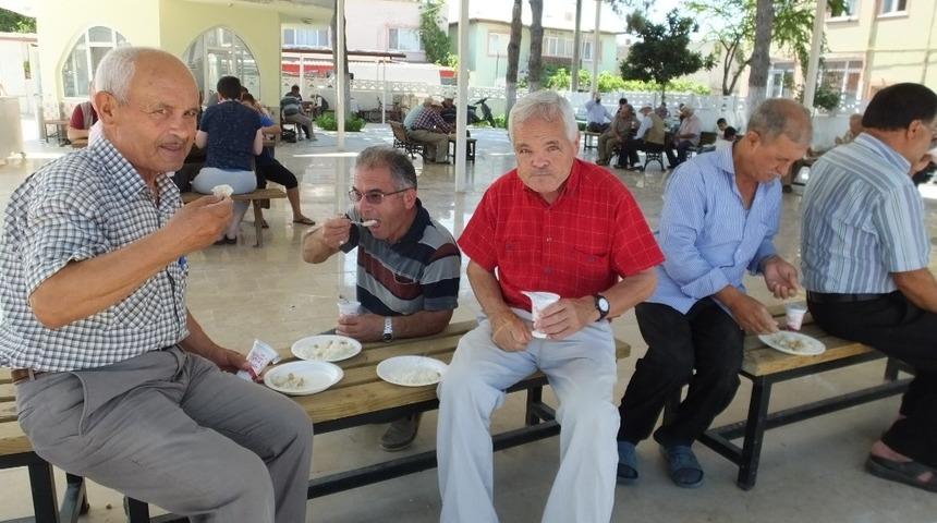 Bu mahallede kimse a&ccedil; kalmıyor