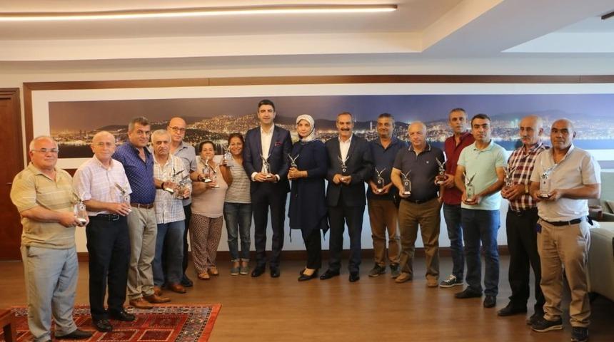 Başkan Y&uuml;ksel&rsquo;den emekliye ayrılan belediye personeline ahde vefa