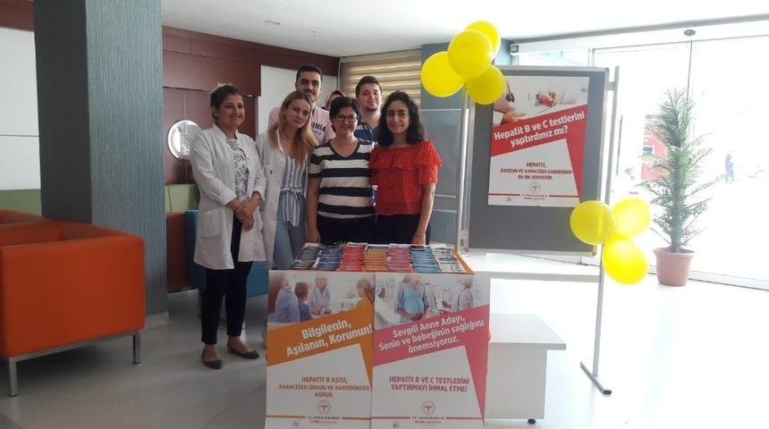 D&uuml;zce &Uuml;niversitesi Hastanesi&rsquo;nde &ldquo;Hepatit Farkındalık&rdquo; standı kuruldu
