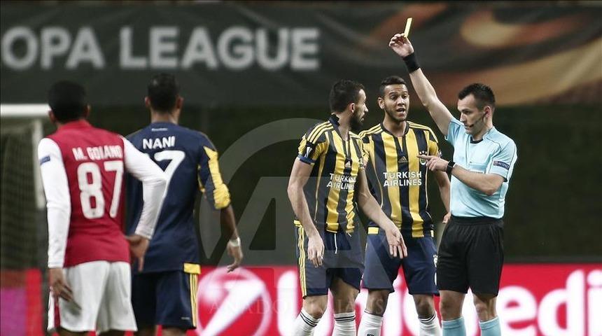 Ünlü hakem gece kulübünde saldırıya uğradı