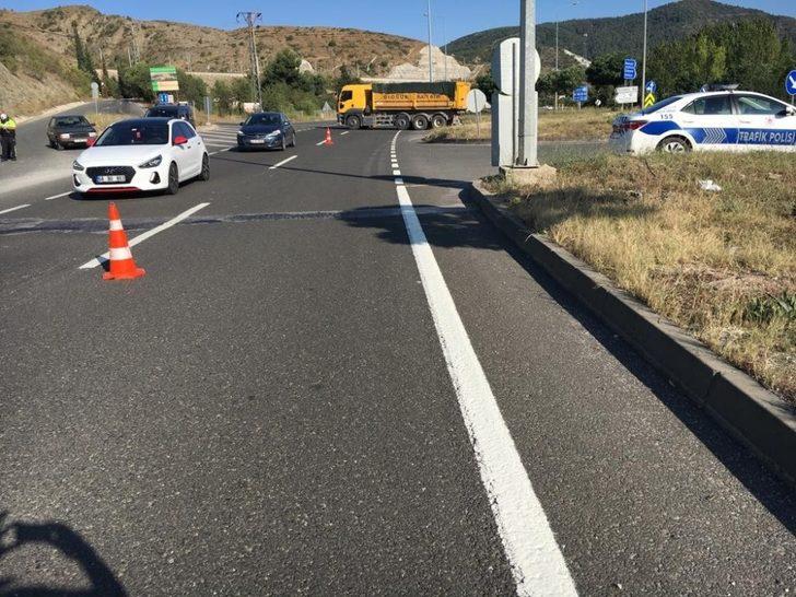 Bilecik’te otomobil ile hafif ticari araç çarpıştı: 4 yaralı G3