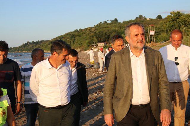 Bakan Yardımcısı Birpınar, Akçakoca'da temizlik çalışmalarını inceledi