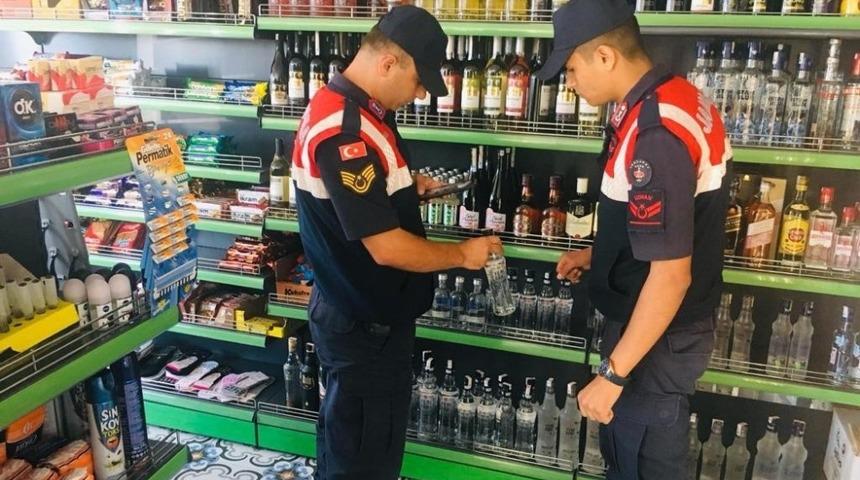 Bursa jandarma ekiplerinden ka&ccedil;ak alkol denetimi