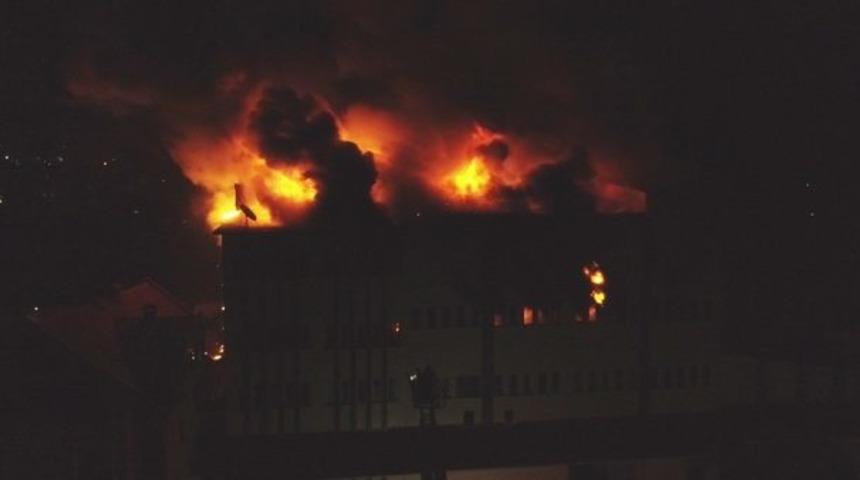 Zonguldak'ta fındık fabrikasında büyük yangın!