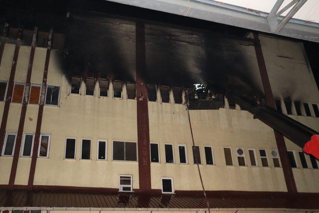Zonguldak'ta, fındık kırma fabrikasında yangın (2)