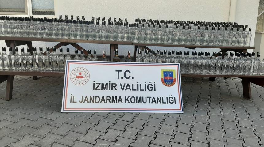 İzmir'de sahte içki operasyonu! Hepsi ele geçirildi