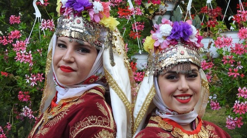 &Ccedil;ağlayan Lisesi Romanya&rsquo;da T&uuml;rkiye&rsquo;yi temsil etti