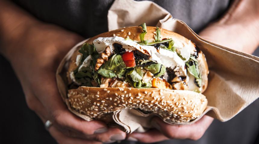 Sıcak g&uuml;nlerde beslenmeye dikkat