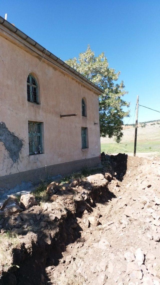 Mahalle sakinlerinden imece örneği