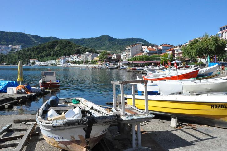 6 bin 600 nüfuslu Amasra, bayramda 150 bin turisti ağırlayacak G3