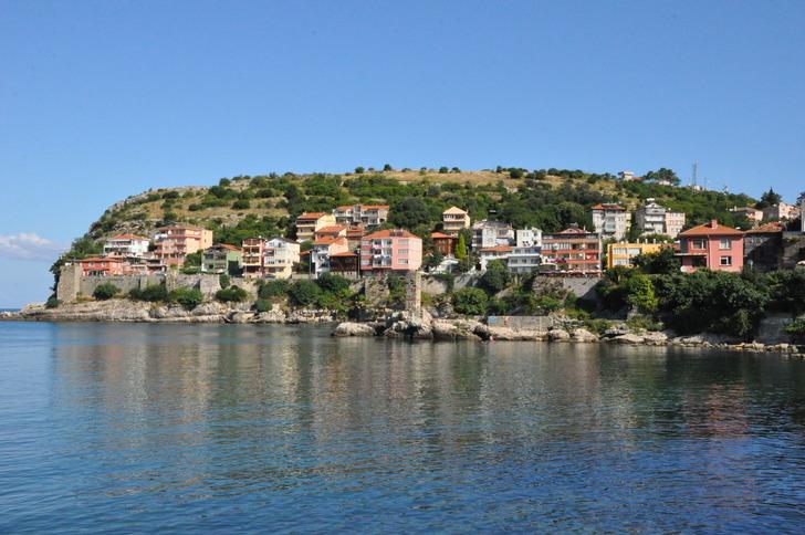 6 bin 600 nüfuslu Amasra, bayramda 150 bin turisti ağırlayacak G1